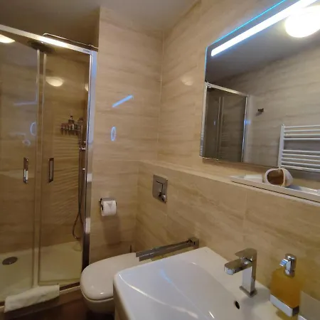 Mensi Apartman Resident C305 S Kuchyni